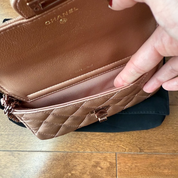 Chanel Rose Gold Reissue Phone Holder Crossbody Bag - Picture 4 of 8